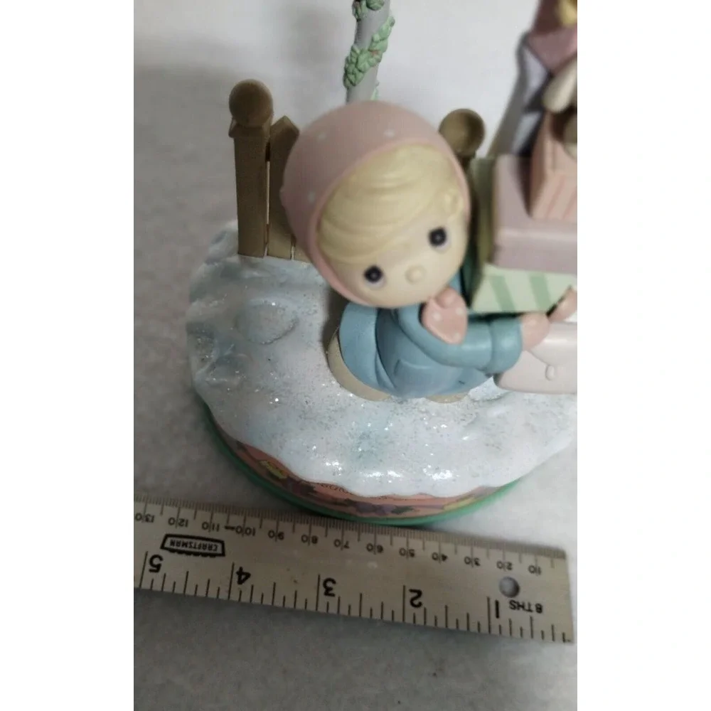 Precious Moments Bundles of Joy Musical Action‎ Figurine Christmas Decor